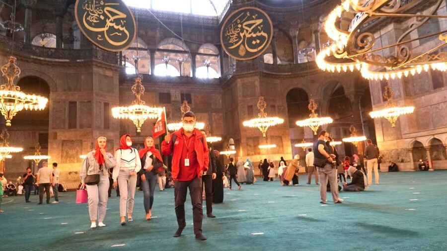 Flexible Combo: Hagia Sophia, Topkapi, Basilica, Blue Mosque - Guide personalities that shape your experience, from Mehmet to Buse