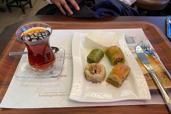 Food Tour in Istanbul with Local Guide - Karaköy baklava finish: the sweet payoff at the end