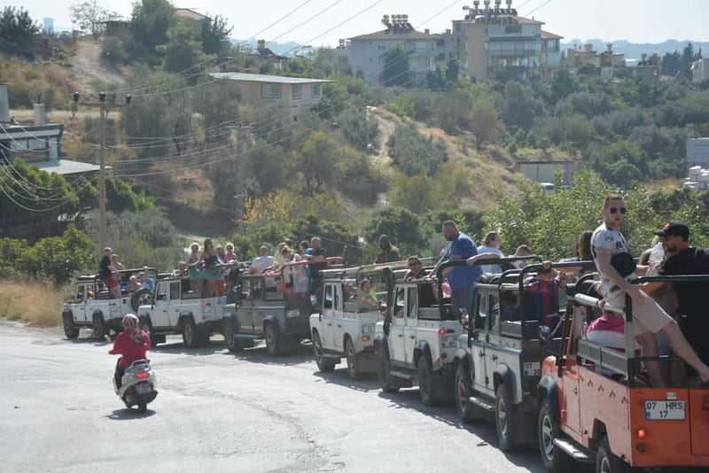 From Alanya: Jeep Safari with Lunch, Dim River & Cave - Water fights between jeeps: fun, but plan for getting wet