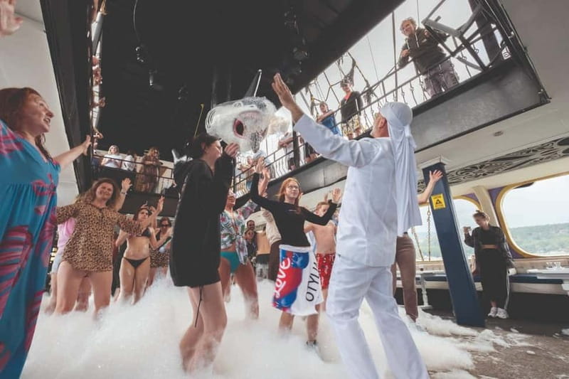 From Antalya/Kemer: All-Inclusive Party Boat with Lunch - Who Should Book This Pirate Party Boat From Kemer?
