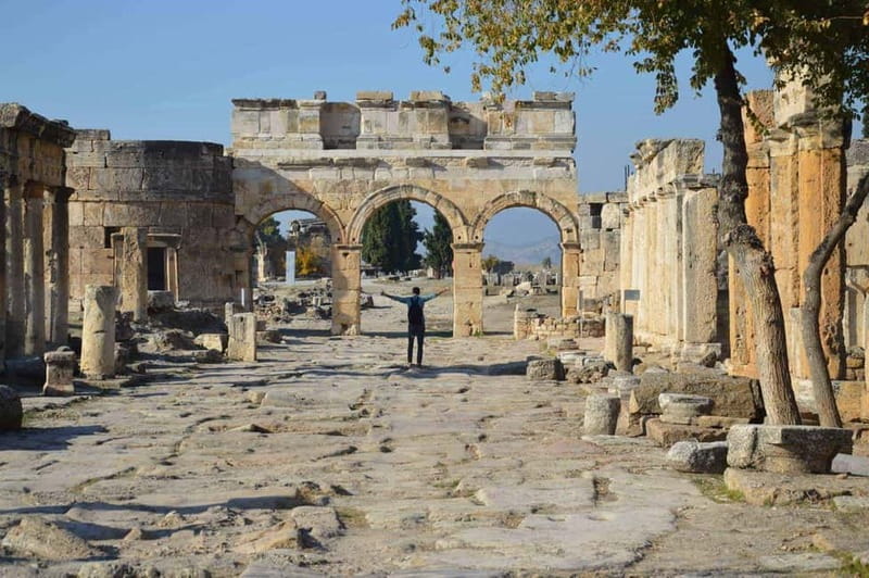 From Antalya/Kemer: Pamukkale & Hierapolis Day Trip w/Meals - The Pamukkale Stonemason Visit: More Than a Quick Stop