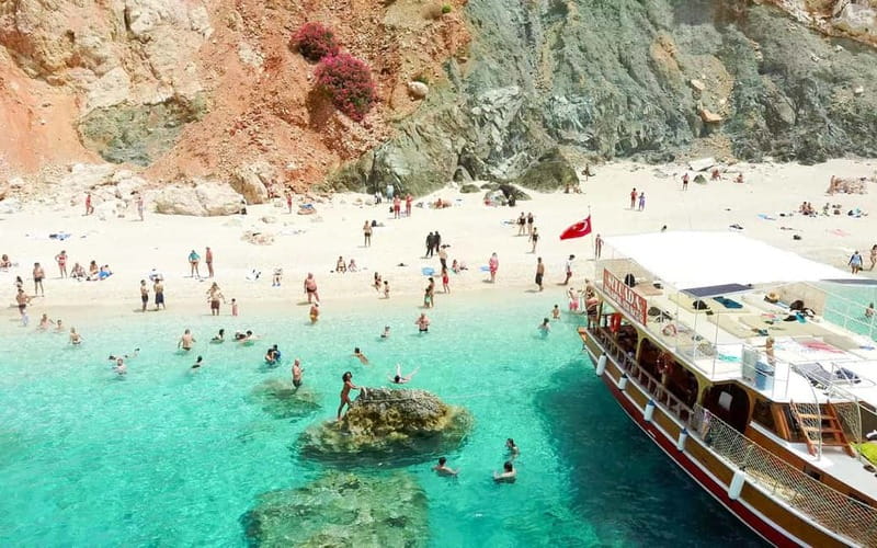 From Antalya/Kemer: Suluada Island Boat Trip with Sunset - Onboard lunch at sea: what you eat and why it’s worth doing here