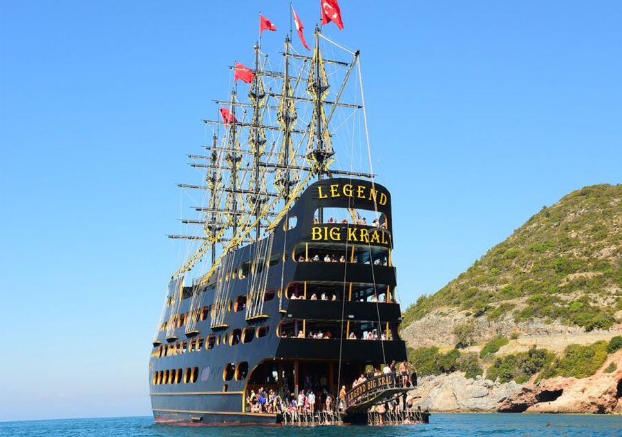 From City of Side and Alanya: Legends and Pirates Yacht Tour - The Foam Party and DJ Music: The Highlight Moment