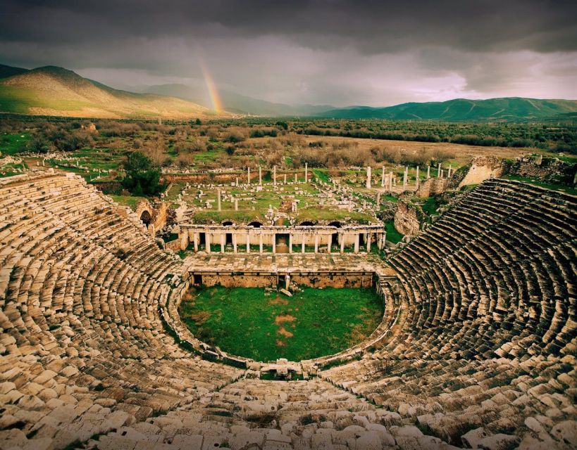 From Fethiye: Pamukkale & Hierapolis Day Trip w/ Meals - Pamukkale’s travertines: walking the white terraces in thermal water