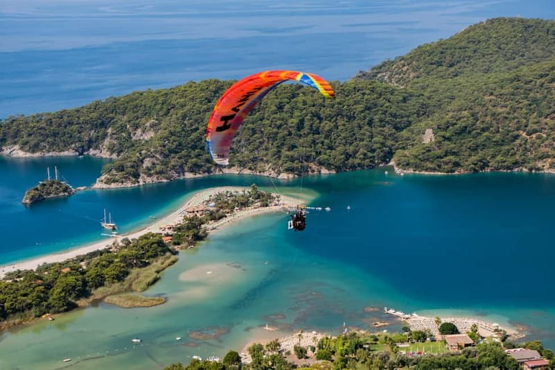 From Fethiye: Tandem Paragliding in Ölüdeniz - Summit briefing: what “safe” looks like up close