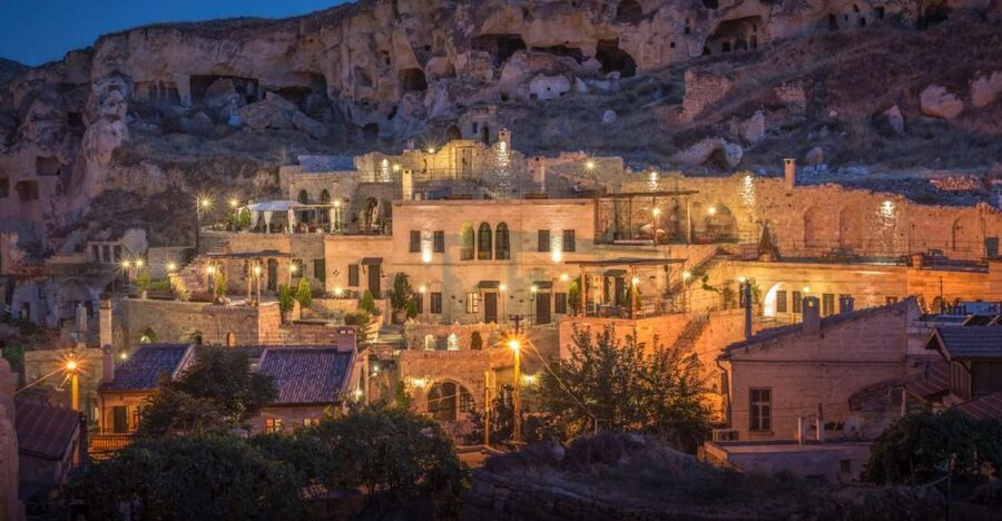 From Istanbul: 2-Day Trip to Cappadocia w/Balloon+Cave Hotel - Why This Package Feels Like a Best-Of Cappadocia