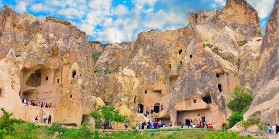 From Istanbul: Cappadocia Highlights 2-Day Tour with Balloon - Day 1: the long first stretch from Istanbul to rock villages