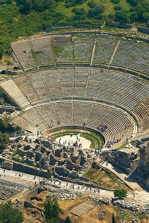 From Istanbul: Ephesus Tour with Roundtrip Flight - Ephesus on Foot: Marble Streets, Hercules Gate, and the Celsus Facade