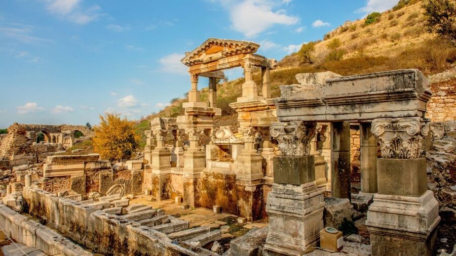 From Izmir: Full-Day Ephesus Tour with Lunch - Optional Terrace Houses: pay for the upgrade, or skip it