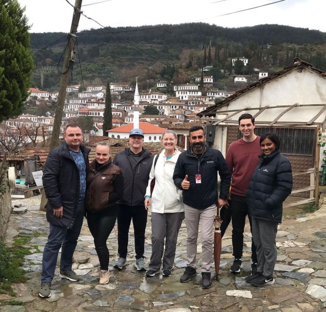 From Izmir: Full-Day Ephesus Tour with Lunch - Lunch in Selcuk: the built-in reset you’ll appreciate