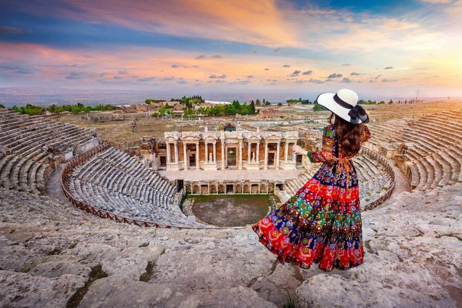 From Izmir: Guided Pamukkale Full-Day Tour with Lunch - Lunch on the Road: Open Buffet, Good Variety, Simple Expectations