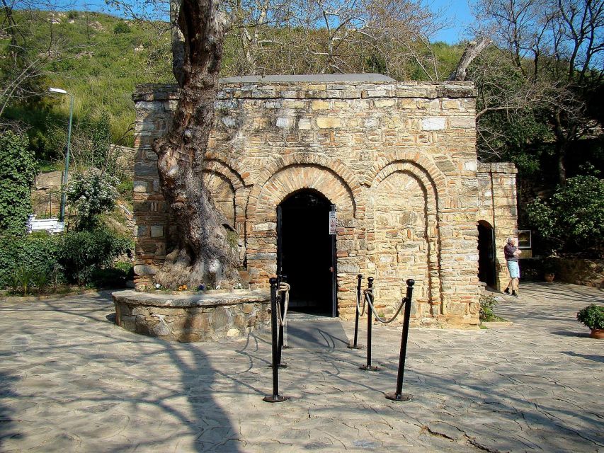 From Izmir, Kusadasi, & Selcuk: Day Trip to Explore Ephesus - Ephesus with a guide: how the ruins click together