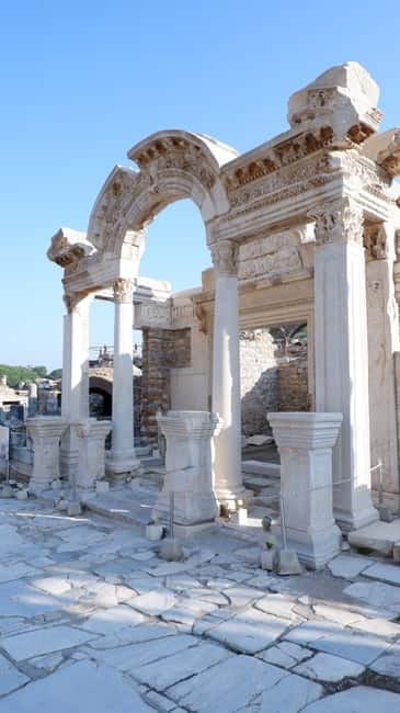 From Kusadasi: Ephesus Highlights Tour for Cruise Customers - Entering Kusadası Tours Without Losing Cruise Time