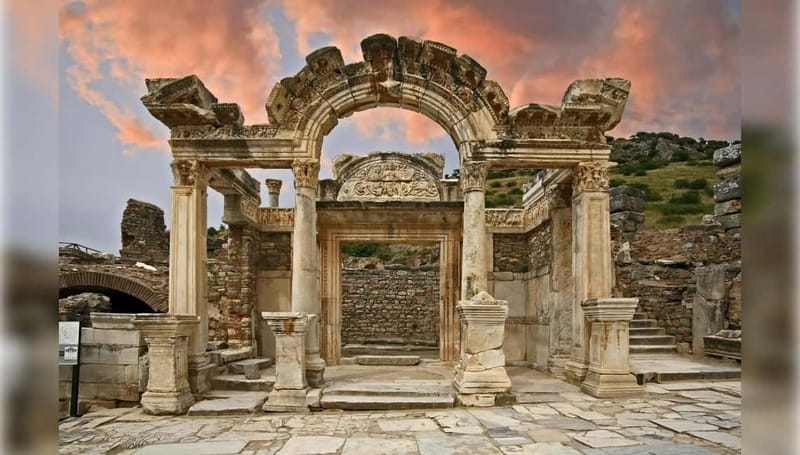 From Kusadasi: Ephesus Highlights Tour for Cruise Customers - Selçuk Lunch and Shopping: Fuel, Flavor, and Buyer Warning