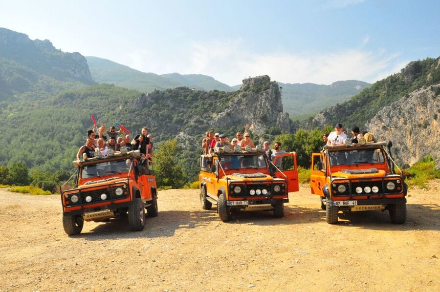 From Kusadasi: Full-Day National Park Jeep Tour with Lunch - Getting Out of Kusadasi and Into Peninsula National Park by Jeep