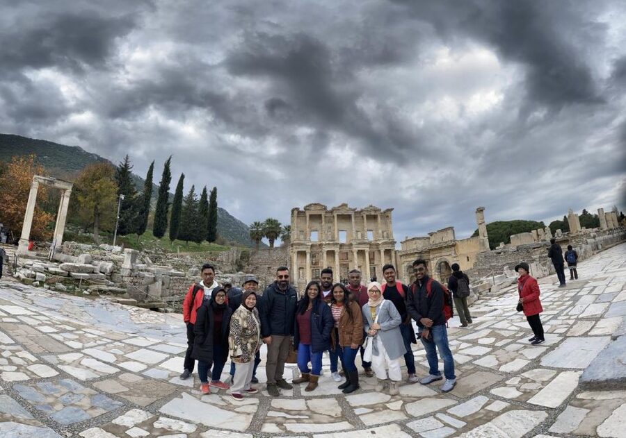 From Kusadasi/Selcuk: Highlights of Ephesus Small Group Tour - Temple of Artemis and the views over St. John and İsa Bey Mosque