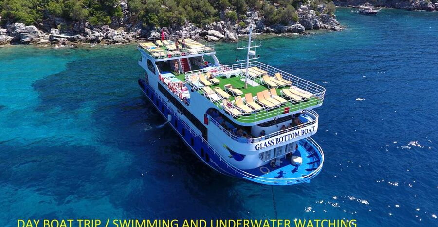 From Marmaris: Day Trip by Glass Bottom Semi Submarine - Getting to the boat near Marmaris Atatürk statue