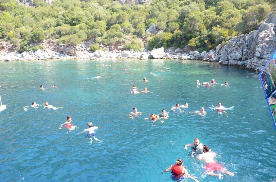 From Marmaris: Day Trip by Glass Bottom Semi Submarine - The shipwreck moment inside the glass-bottom section