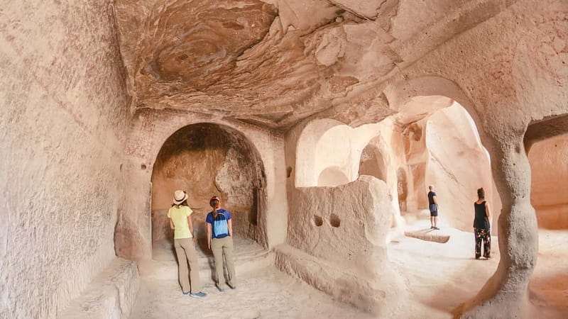 Full Day Cappadocia Red and Green Combined Guided Day Tour - Pigeon Valley Walks and the Cliff Pigeon Houses