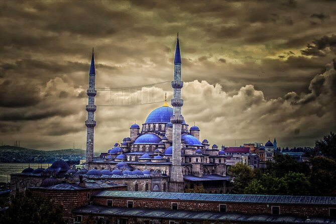 Full Day Istanbul Old City Tour With Expert Local Guide - Hotel Pickup and the Timing Reality in Istanbul