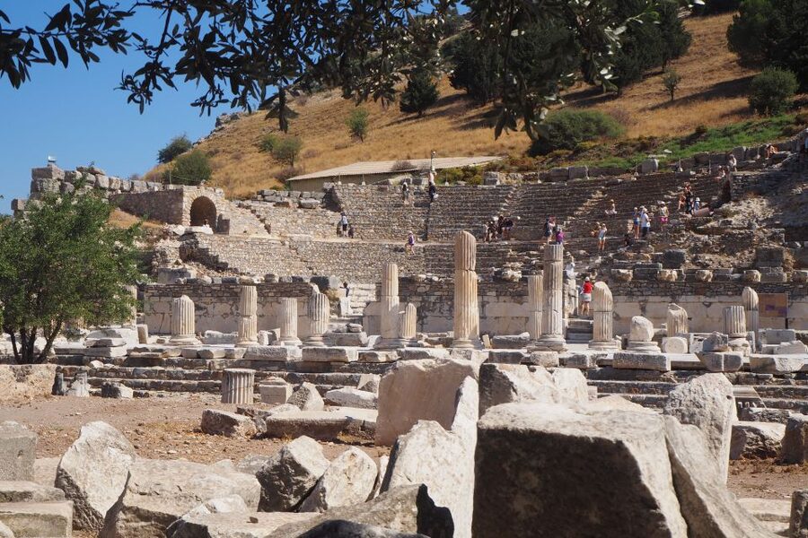 Full-Day Tour of Ancient Ruins in Ephesus from Izmir - Temple of Artemis: seeing the Seven Wonders story in person
