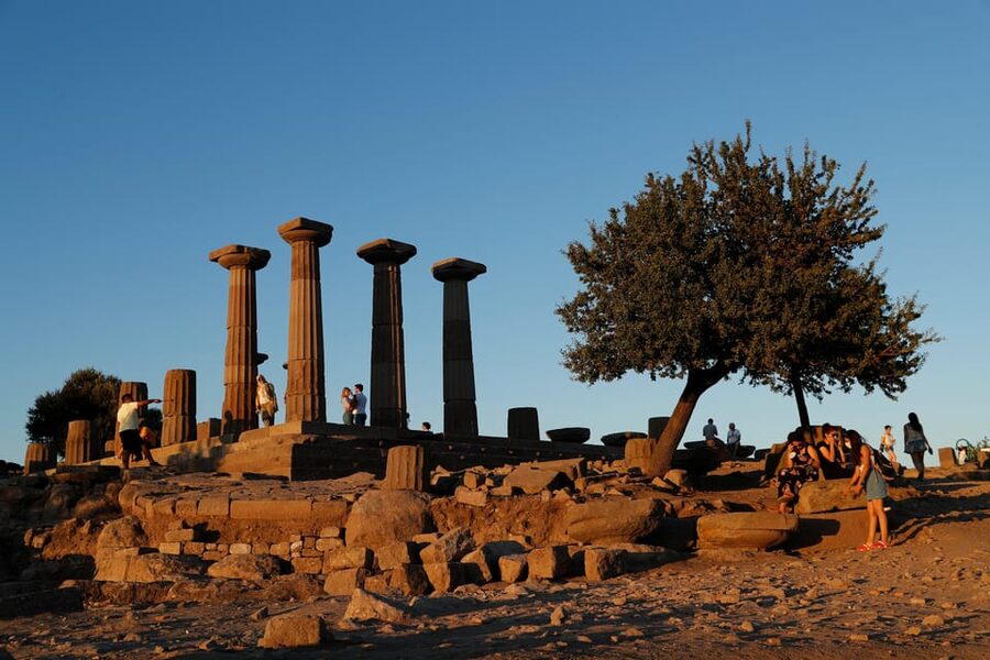 Full-Day Troy Tour From Istanbul - Time at the site, bus comfort, and who this tour suits best