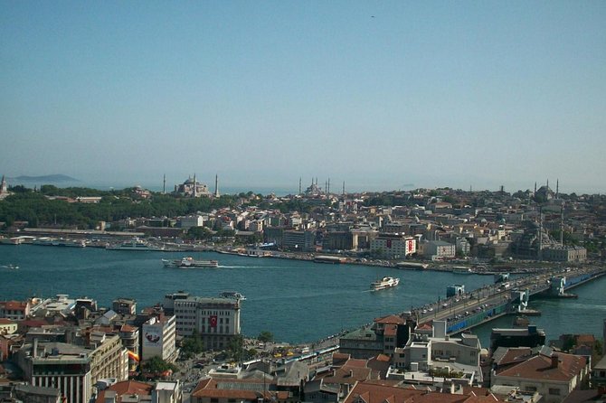 Golden Horn and Bosphorus Boat Tour in Istanbul - Halic Stop and the Golden Horn Cruise: 30 Minutes to Reset Your Bearings