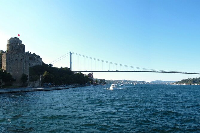 Golden Horn and Bosphorus Boat Tour in Istanbul - Bosphorus Strait Highlights Between Europe and Asia: What You’ll Actually See