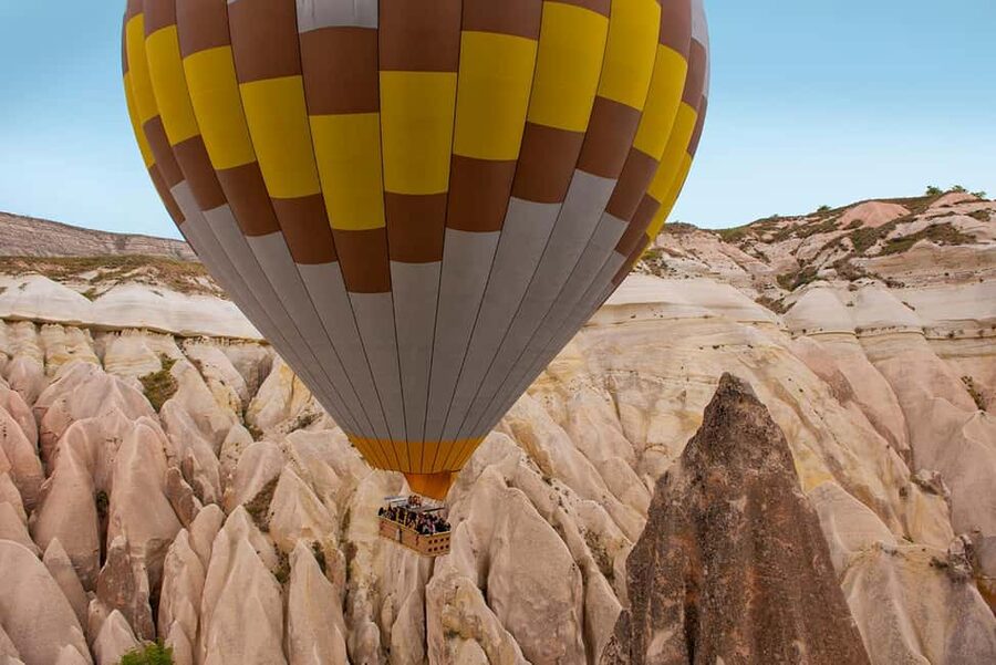 Göreme: Sunrise Hot Air Balloon Ride over Cappadocia - Licensed Pilots, Safety Focus, and a Little Local Context