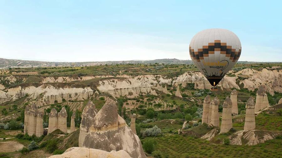 Göreme: Sunrise Hot Air Balloon Ride over Cappadocia - Pre-Flight Timing: Breakfast, Snacks, and Balloon Prep While You Wait