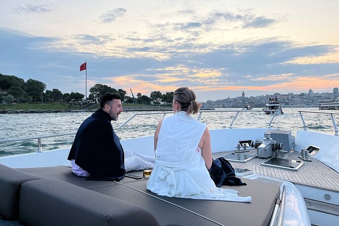 Guided Bosphorus Afternoon Cruise on Luxury Yacht - Fortresses and the main bridges: Rumelihisarı, Anadolu Hisarı, and Fatih Sultan Mehmet Bridge