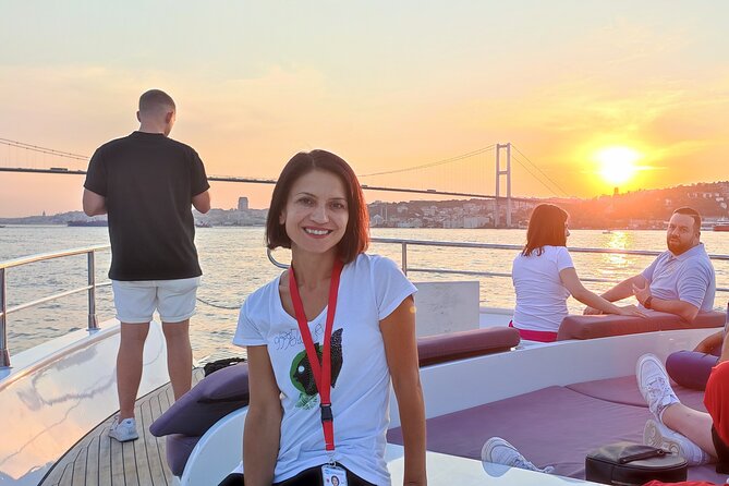 Guided Bosphorus Sunset Cruise on Luxurious Yacht - Small Group Cruise - Getting to the pier without stress (the most common friction point)