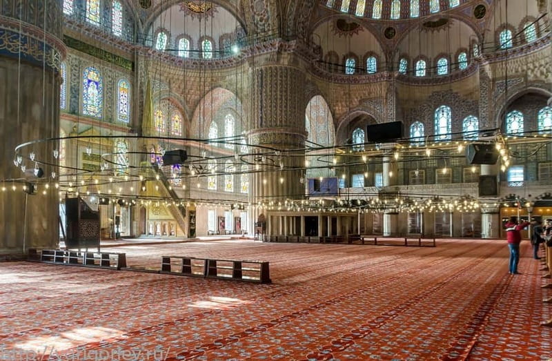 Hagia Sophia, Bosphorus cruise Blue Mosque, Small Group tour - Price and logistics: what $52 really covers
