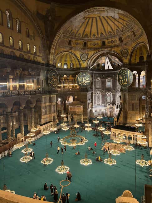 Hagia Sophia Entry Ticket : Fast Track : skip the line - Photo Timing and Independent Wandering Without Losing the Thread