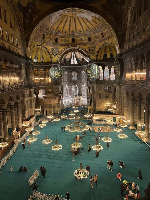 Hagia Sophia Entry Ticket : Fast Track : skip the line - Private Guided Tour Option: When It’s Worth Paying More