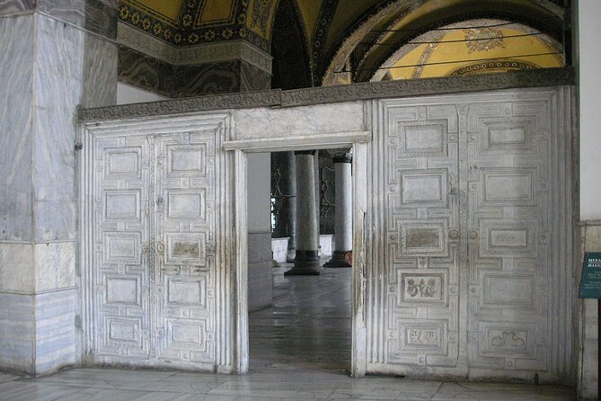 Hagia Sophia Fast Track Online QR-Ticket with optional Tour - Where You Meet and How the Timing Usually Works