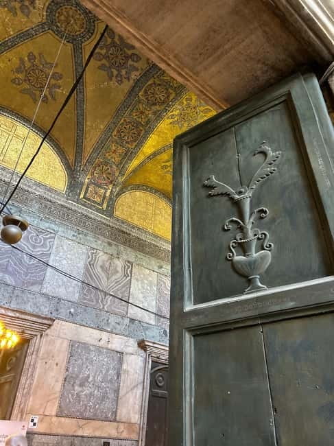 Hagia Sophia Skip-the-Line Ticket & Blue Mosque Audio Guide - Audio guides on your phone: languages, quality, and what to troubleshoot