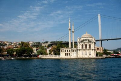 Half-Day Bosphorus Cruise to Black Sea from Istanbul with Lunch