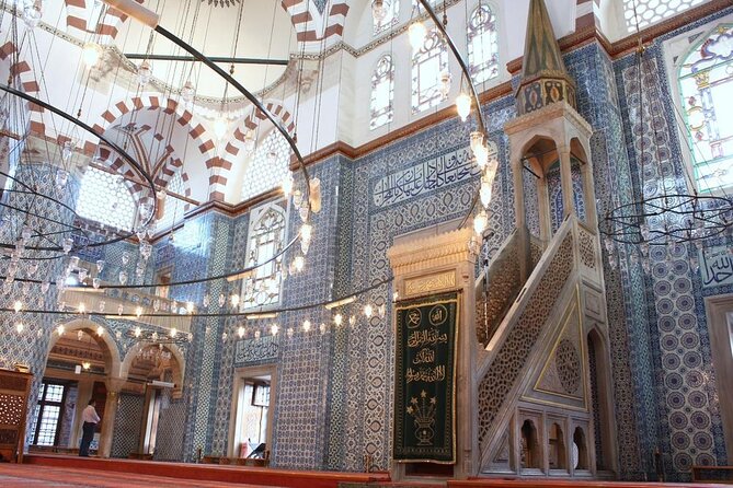 Half-Day Istanbul Private Food Tour & Culinary Experience - Price at $175 per person: when it feels worth it