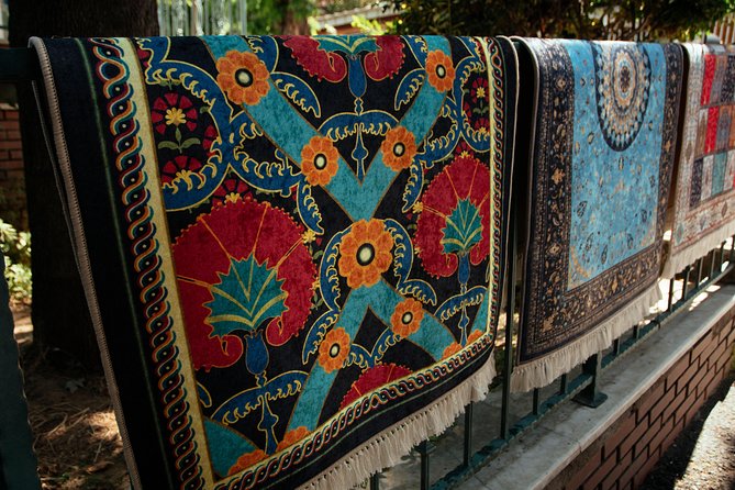 Highlights & Hidden Gems With Locals: Best of Istanbul Private Tour - Blue Mosque: active place, clear stories, and the timing advantage