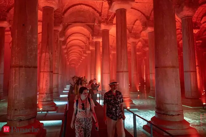 Highlights of Istanbul - Hippodrome: when you stand where crowds once roared