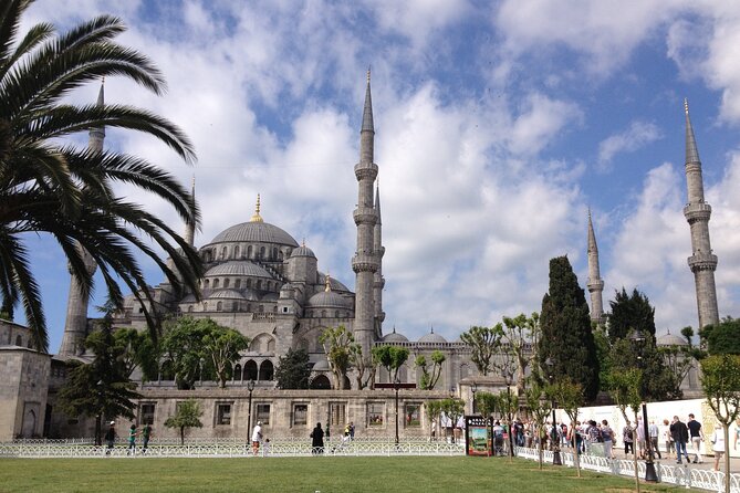 Highlights of Istanbul with Private Tour Guide Zerrin - Stop 6: Grand Bazaar, shopping time without getting swallowed