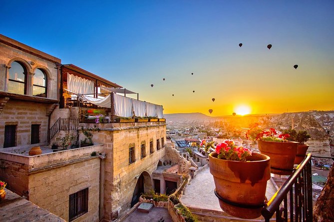 Hot Air Balloon, Best of Red and Green Guided 1-Day Tour - The guided ground tour: what each stop is good for