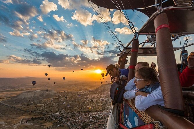 Hot Air Balloon Flight in Cappadocia with Experienced Pilots - What to Bring and How to Prepare for a Cold Start