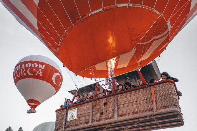 Hot Air Magic in Cappadocia ( official company ) - What you really see from above: Göreme, Love Valley, Monks Valley, Red Valley, fairy chimneys