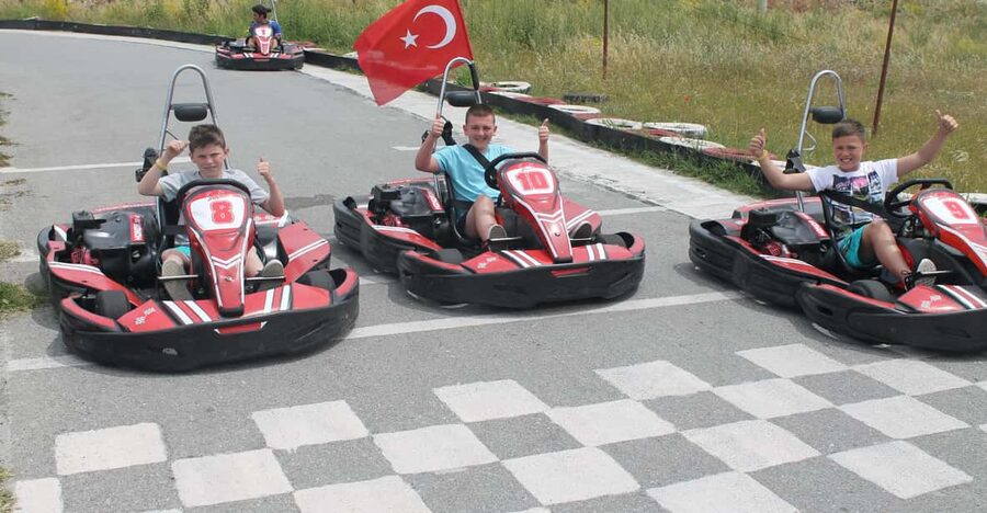 Icmeler: Go-Karting Adventure Trip with Hotel Pickup - 200cc Honda Racing: The 15-Minute Heat and 20 to 25 Laps