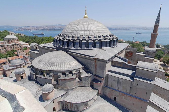 Istanbul 1 Day Tour | Best of Istanbul | Blue Mosque, Hagia Sophia and Topkapi - Stop 2: The Blue Mosque (Sultan Ahmed Mosque) and Its Still-Active Atmosphere