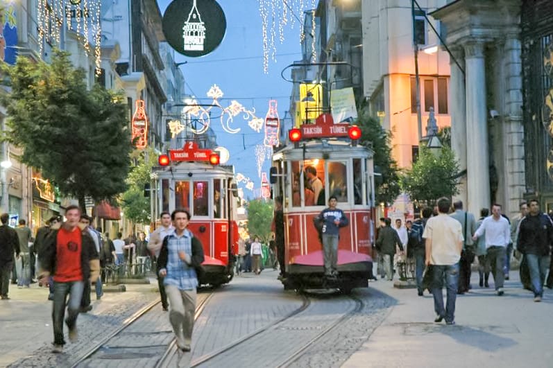 Istanbul: 1 or 2-Day Private Guided Tour with Hotel Transfer - Who This Tour Is Best For, and Who Should Look Elsewhere