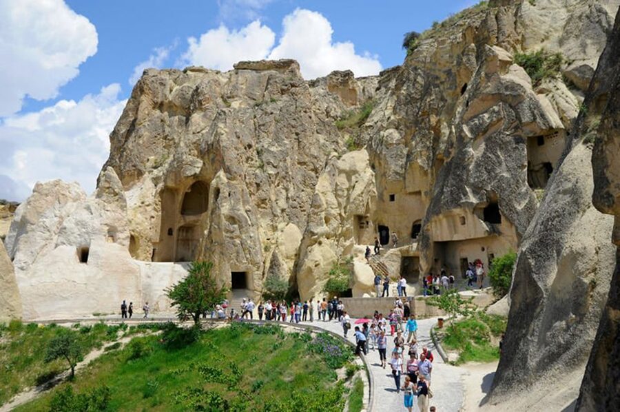 Istanbul: 3-Days, 2-nights in Cappadocia & Hot Air Balloon - Guides and organization, what works, and where you should stay flexible