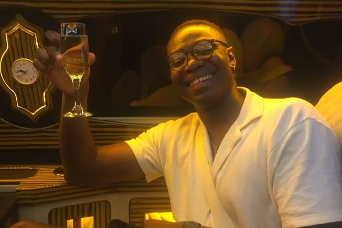 Istanbul Airport Luxury Minivan Transfer Meet Transfer - The ride itself: VIP comfort, Wi-Fi, and bottled water